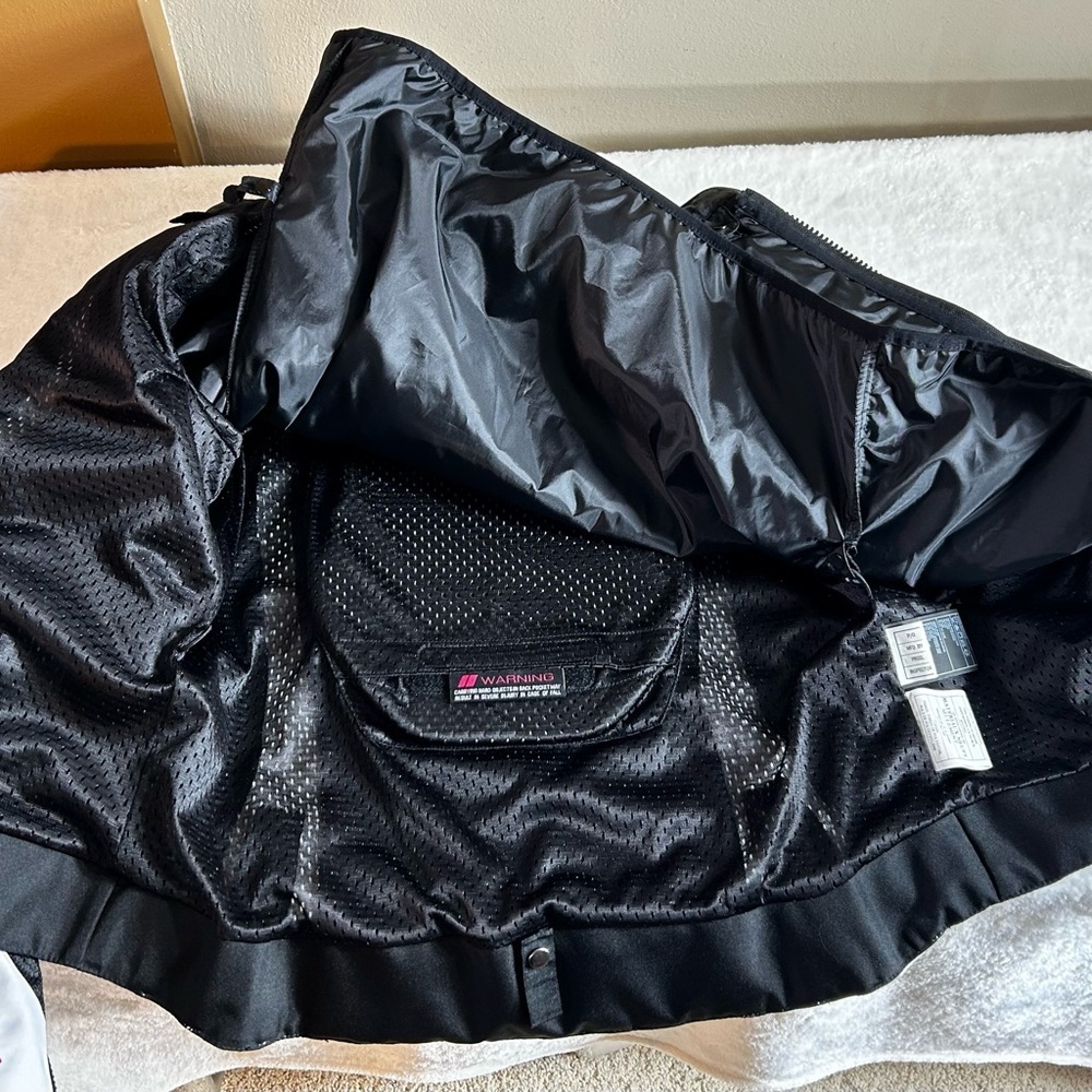 SHIFT Women’s Black and White Padded Motorcycle Jacket Size Large - Picture 9 of 16